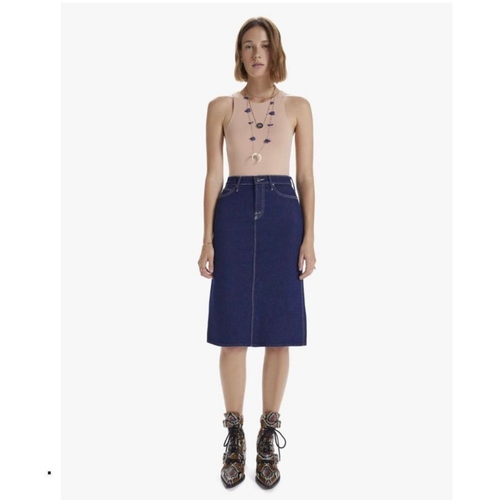 Mother The Country Swooner Straight Denim
Pencil Skirt in Ooh La La